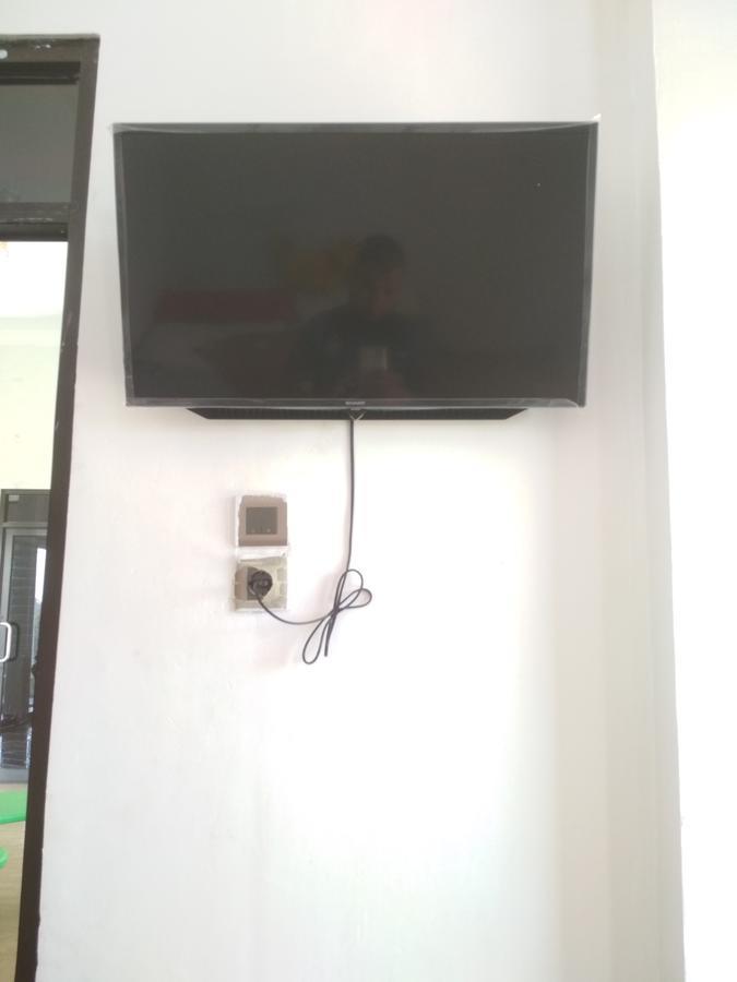 Almira homestay Jambi Exterior foto