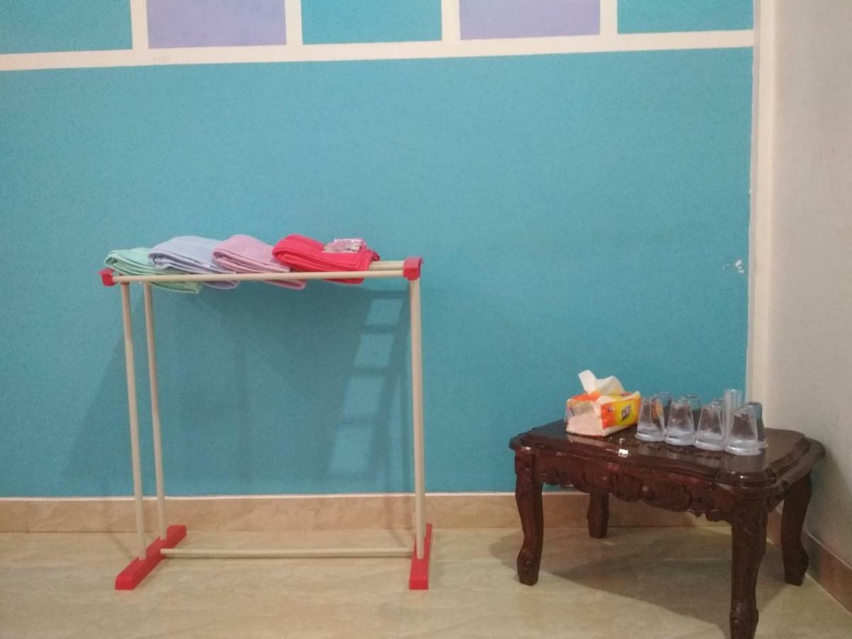 Almira homestay Jambi Exterior foto